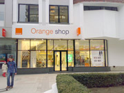 Orange shop Bac&atilde;u