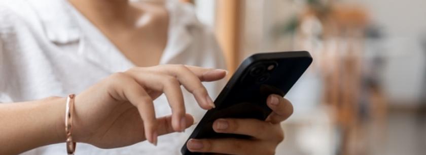 sfaturi-pentru-economisirea-bateriei-de-telefon-si-prelungirea-duratei-de-viata-a-telefonului