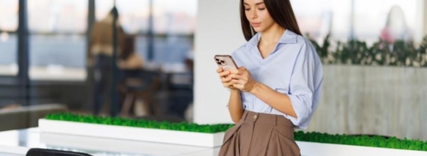 principalele-semne-si-simptome-ca-telefonul-tau-este-virusat