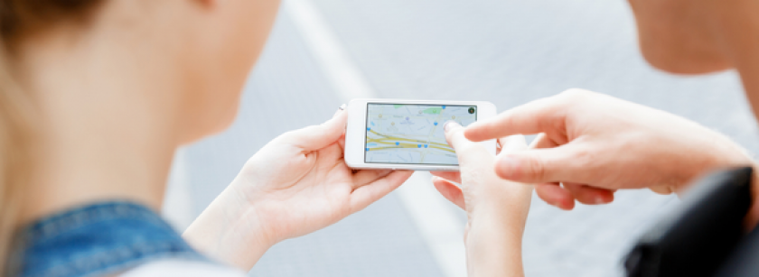 google-maps-vs-waze-comparatie-caracteristici-performanta