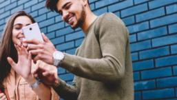 motive-pentru-care-merita-sa-investesti-intr-un-smartphone-5g