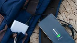 Bateria externă: cum o alegi și cum o folosești corect pentru telefonul tău